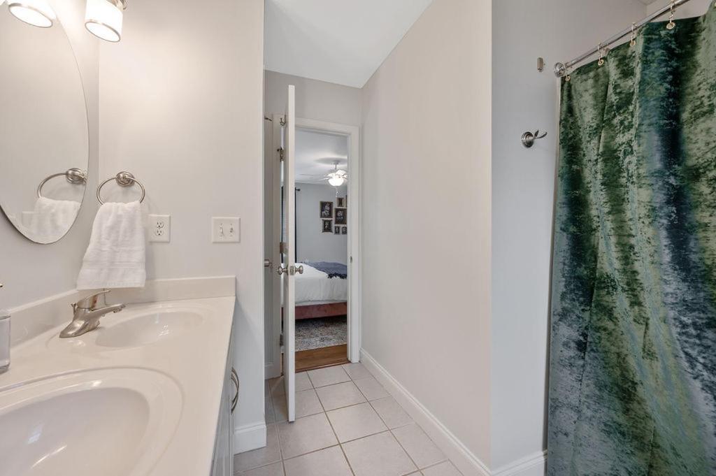New Victorian Theme, 3Br, Lrg Backyard Close To Pnc Arena, Downtown, And Rdu Airport Raleigh Exterior foto